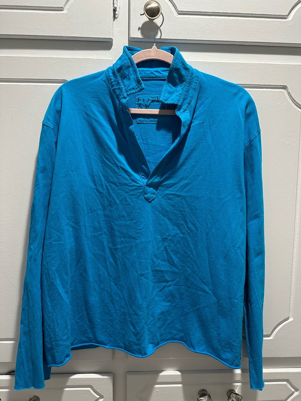 Frank & Eileen Relaxed V-Neck Long Sleeve Top in Bright Teal